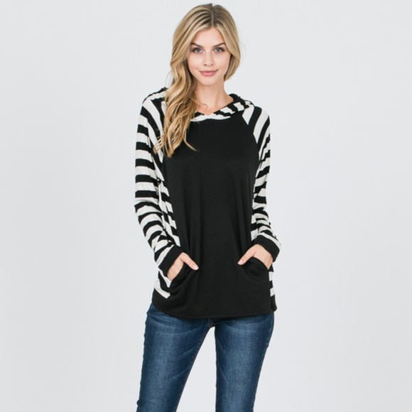 *PRICE FIRM*  Striped Hooded Top & Side Pockets - Picture 2 of 8